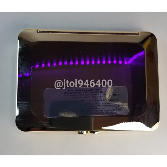 Too Faced Just Peachy Mattes Eyeshadow Palette - Picture 11 of 12